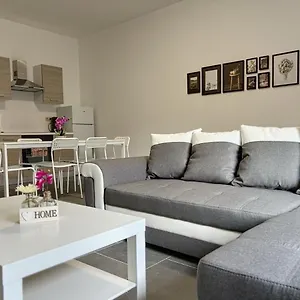 Vakantiehuis Charbonnel 4 Bruxelles-charleroi-airport, Charleroi